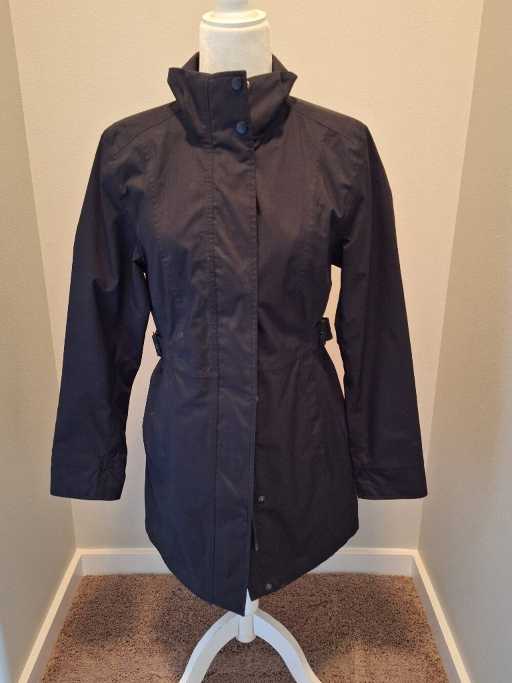Ladies' light trench coat with hood